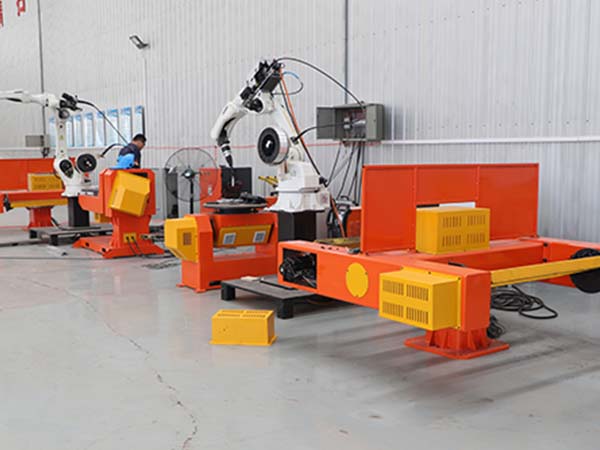 全自動焊接機(jī)器人自動化生產(chǎn) 全自動焊接機(jī)器人自動化生產(chǎn)