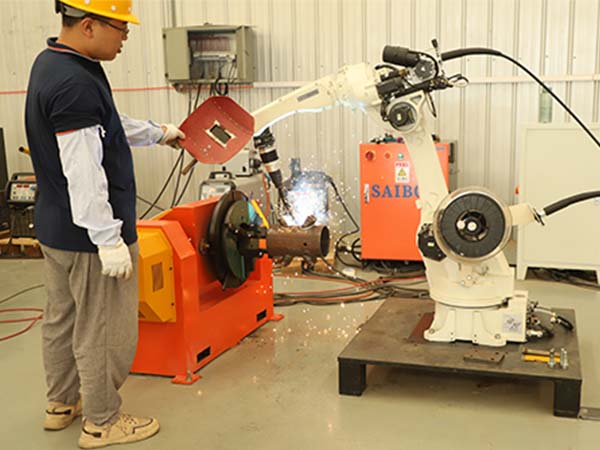 焊接機器人推動了船舶制造領(lǐng)域的發(fā)展 焊接機器人推動了船舶制造領(lǐng)域的發(fā)展